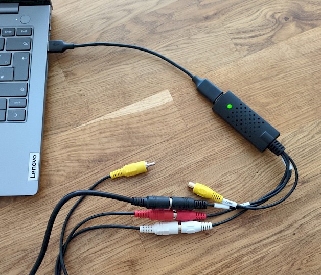 Video grabber connected to laptop